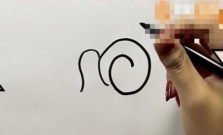 蜗牛儿童画怎么画 可爱蜗牛简笔画彩色图片