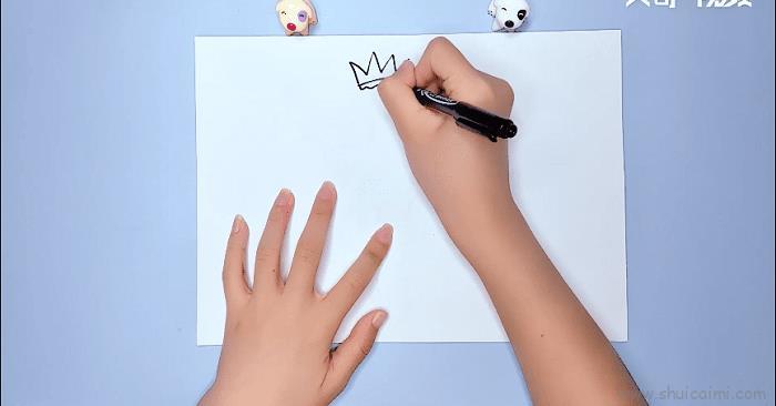 美丽王后儿童画怎么画 美丽王后简笔画步骤